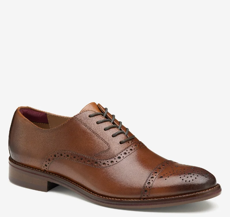 Men's leather formal Oxford shoes with a cap toe Men's leather formal Oxford shoes with a cap toe Conard 2.0 Cap Toe - Tan Full Grain Men's leather formal Oxford shoes with a cap toe Men's leather formal Oxford shoes with a cap toe Conard 2.0 Cap Toe - Tan Full Grain