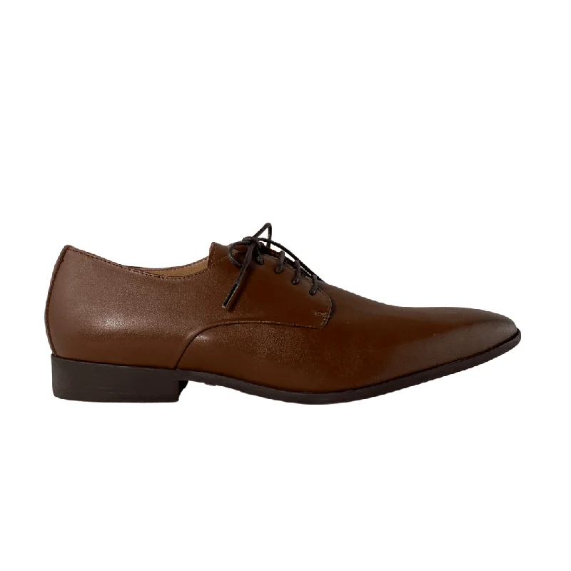 Men's formal shoes with a leather sole and heel Men's formal shoes with a leather sole and heel 'Nero' Men's Vegan Derby Shoe by Zette Shoes - Cognac Men's formal shoes with a leather sole and heel Men's formal shoes with a leather sole and heel 'Nero' Men's Vegan Derby Shoe by Zette Shoes - Cognac