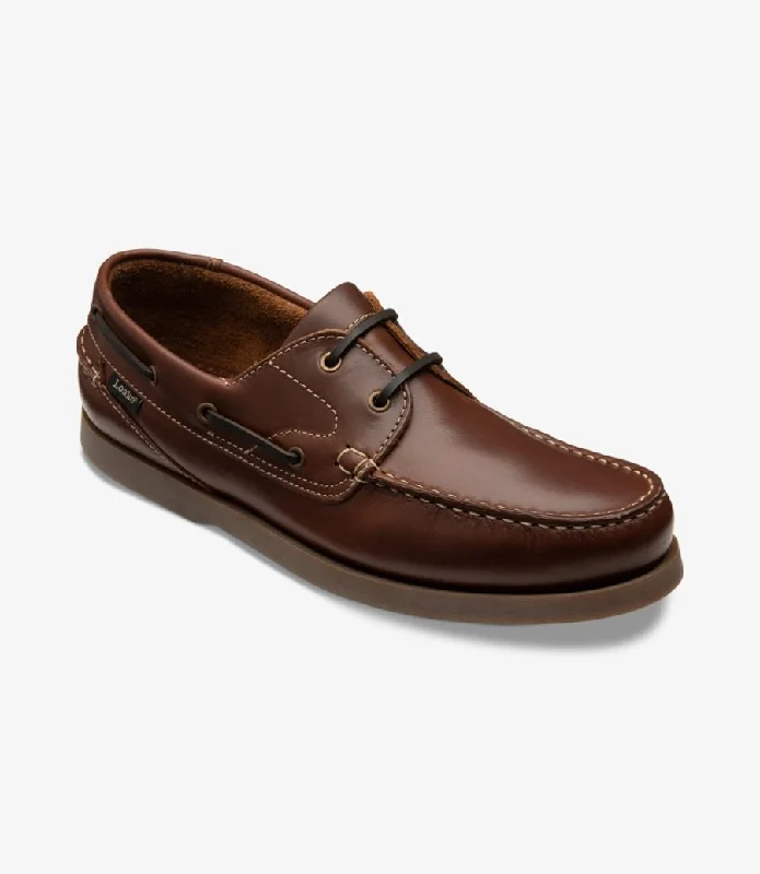 Men's casual shoes with a padded heel for comfort LOAKE Lymington - Lace up maccasin shoe - Brown waxy leather Men's casual shoes with a padded heel for comfort LOAKE Lymington - Lace up maccasin shoe - Brown waxy leather
