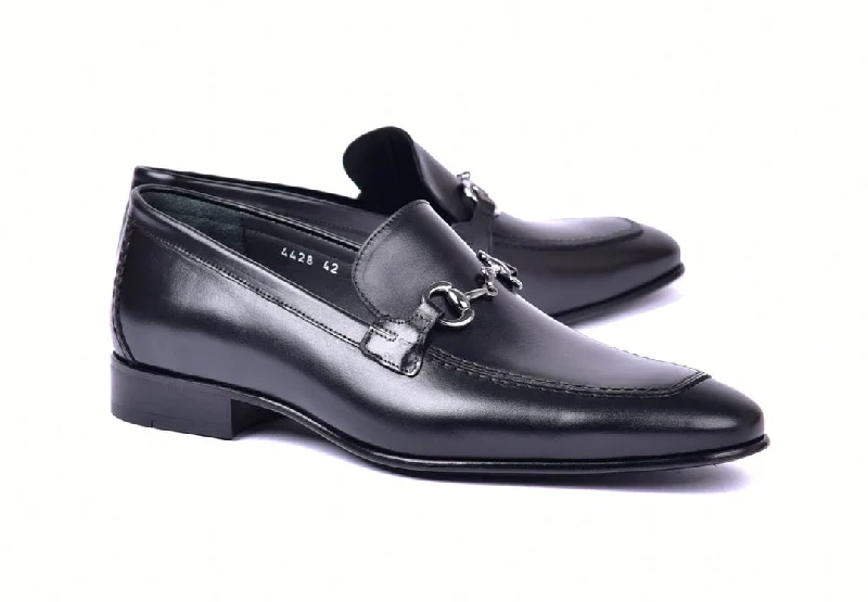 Men's formal shoes with a contrast stitching detail Men's formal shoes with a contrast stitching detail Corrente 4428 Leather slip-on Loafer Shoes - Black Men's formal shoes with a contrast stitching detail Men's formal shoes with a contrast stitching detail Corrente 4428 Leather slip-on Loafer Shoes - Black