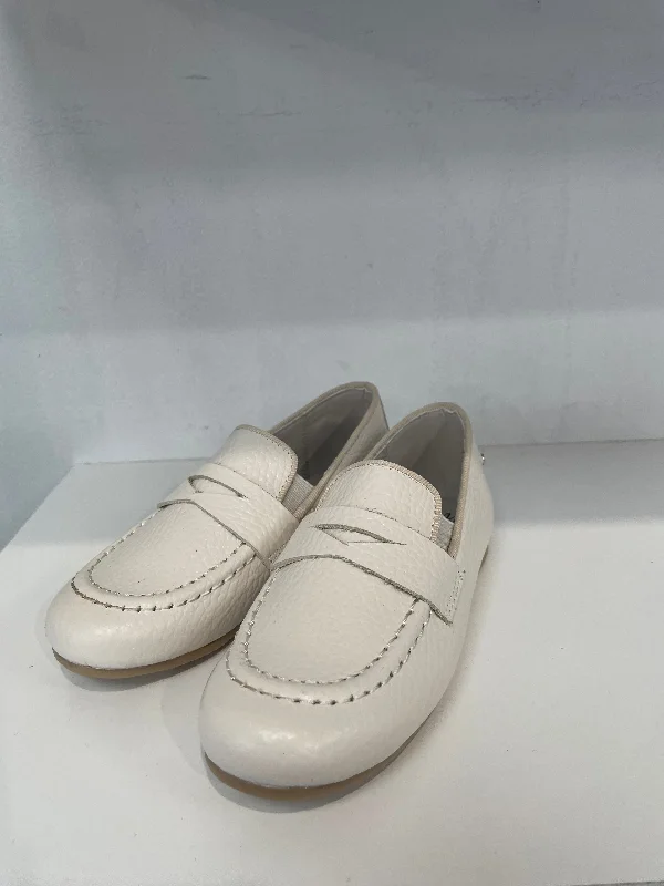 Men's formal shoes with a leather lining for breathability Men's formal shoes with a leather lining for breathability Manuela Salinas Miques Elastic Loafer Men's formal shoes with a leather lining for breathability Men's formal shoes with a leather lining for breathability Manuela Salinas Miques Elastic Loafer