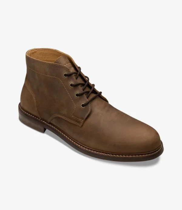 Men's casual shoes with a soft insole for cushioning LOAKE Gilbert Boot - Brown Oiled Nubuck Men's casual shoes with a soft insole for cushioning LOAKE Gilbert Boot - Brown Oiled Nubuck