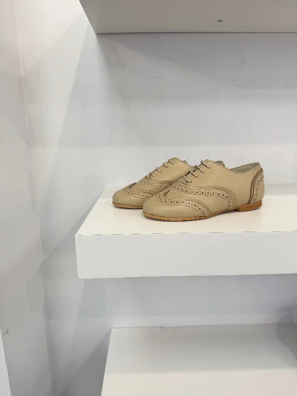 Men's formal shoes with a contrast stitching detail Men's formal shoes with a contrast stitching detail Sonatina Taupe Oxford Men's formal shoes with a contrast stitching detail Men's formal shoes with a contrast stitching detail Sonatina Taupe Oxford