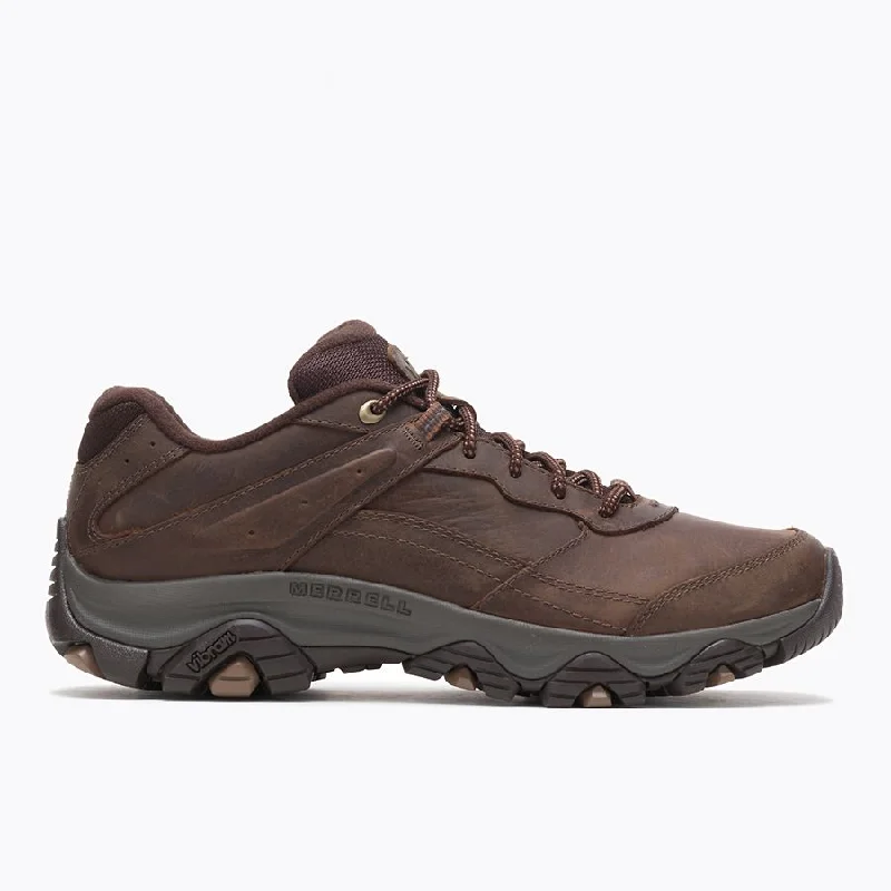 Men's casual shoes with a logo patch on the tongue Merrell Moab Adventure 3 Earth J003803 Men's casual shoes with a logo patch on the tongue Merrell Moab Adventure 3 Earth J003803