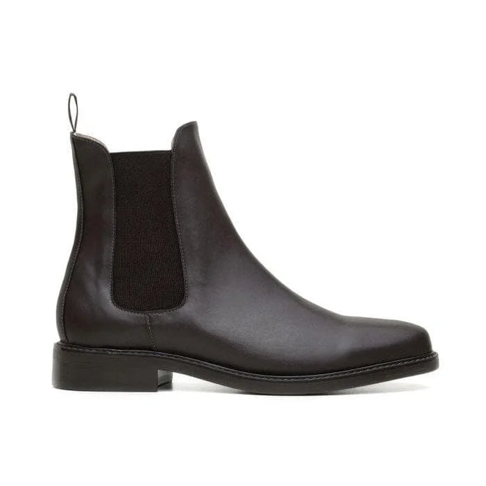 Men's formal shoes with a wingtip design Men's formal shoes with a wingtip design 'Dylan' Unisex Chelsea Vegan Boots by Ahimsa - Espresso Men's formal shoes with a wingtip design Men's formal shoes with a wingtip design 'Dylan' Unisex Chelsea Vegan Boots by Ahimsa - Espresso
