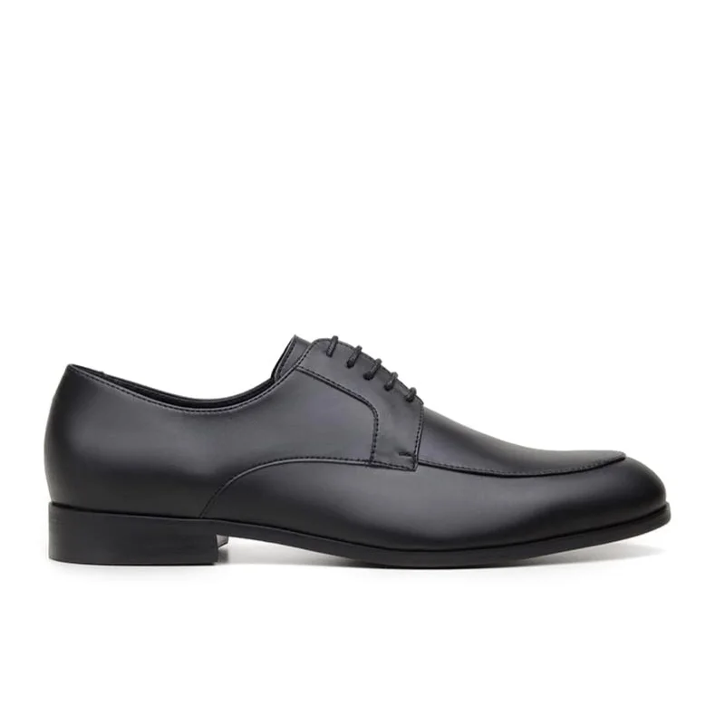 Men's formal shoes with a contrast stitching detail Men's formal shoes with a contrast stitching detail 'Vernazza' vegan leather oxford by Vincente Verde - black Men's formal shoes with a contrast stitching detail Men's formal shoes with a contrast stitching detail 'Vernazza' vegan leather oxford by Vincente Verde - black