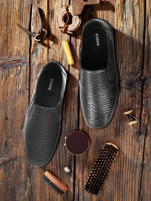 Men's casual shoes with a sporty look and feel Ezok Black Leather Slip on Casual Shoes Men's casual shoes with a sporty look and feel Ezok Black Leather Slip on Casual Shoes