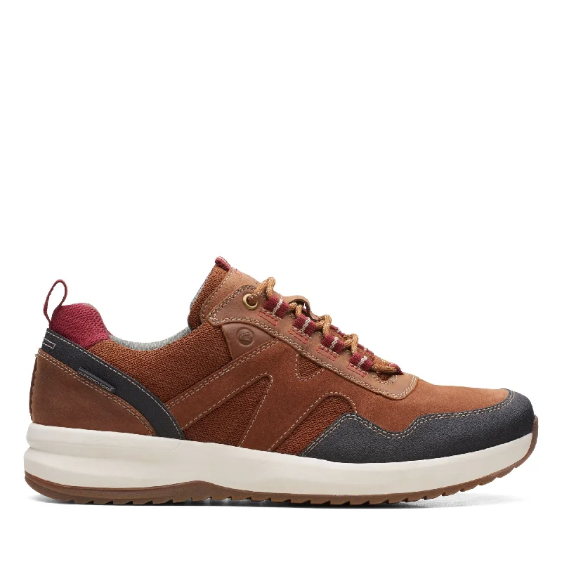 Men's casual shoes with a low - profile design Clarks Wellman trail  26168719