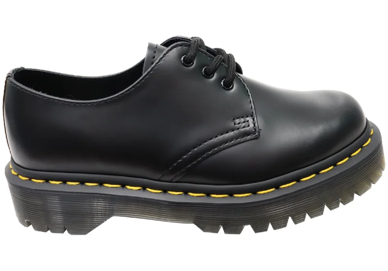 Men's formal shoes with a rubber heel cap for durability Men's formal shoes with a rubber heel cap for durability Dr Martens 1461 Bex Black Smooth Lace Up Comfortable Unisex Shoes