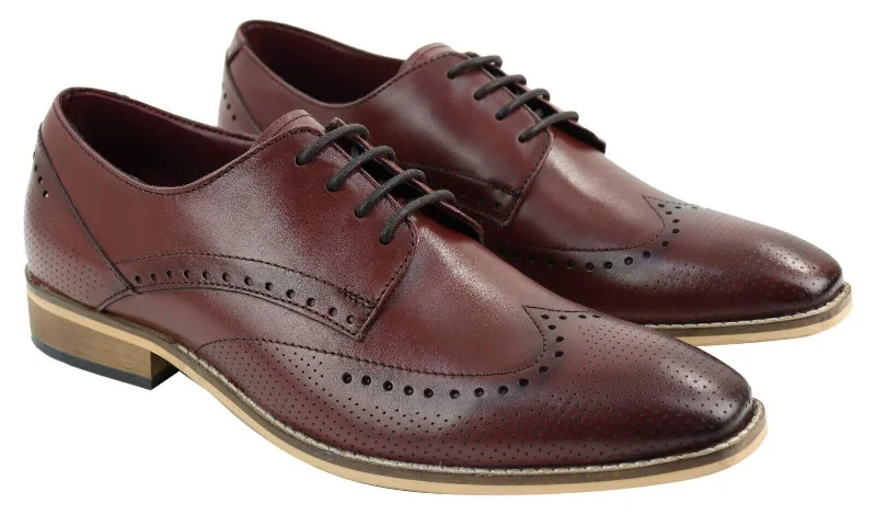 Men's formal shoes with a polished shine Men's formal shoes with a polished shine Mens Classic Oxford Brogue Shoes in Perforated Wine Leather Men's formal shoes with a polished shine Men's formal shoes with a polished shine Mens Classic Oxford Brogue Shoes in Perforated Wine Leather