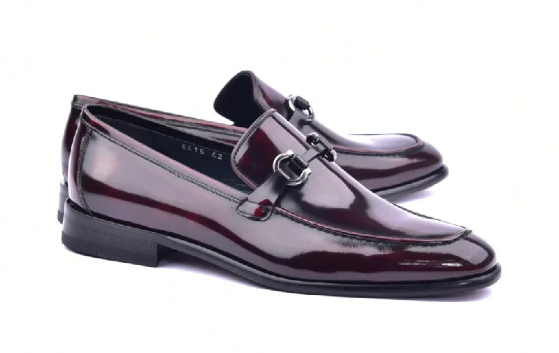 Men's formal shoes with a leather sole and heel Men's formal shoes with a leather sole and heel Corrente 6415 Calfskin slip-on Loafer - Burgundy Men's formal shoes with a leather sole and heel Men's formal shoes with a leather sole and heel Corrente 6415 Calfskin slip-on Loafer - Burgundy