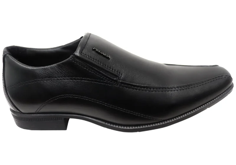 Men's formal shoes with a wingtip design Men's formal shoes with a wingtip design Pegada George Mens Comfortable Brazilian Leather Slip On Dress Shoes Men's formal shoes with a wingtip design Men's formal shoes with a wingtip design Pegada George Mens Comfortable Brazilian Leather Slip On Dress Shoes