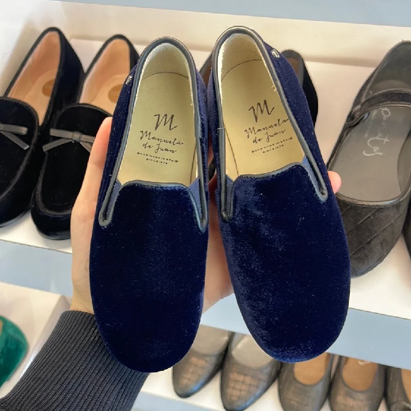 Men's formal shoes with a wingtip design Men's formal shoes with a wingtip design Manuela Benji Marine Velvet Smoking Shoe Men's formal shoes with a wingtip design Men's formal shoes with a wingtip design Manuela Benji Marine Velvet Smoking Shoe