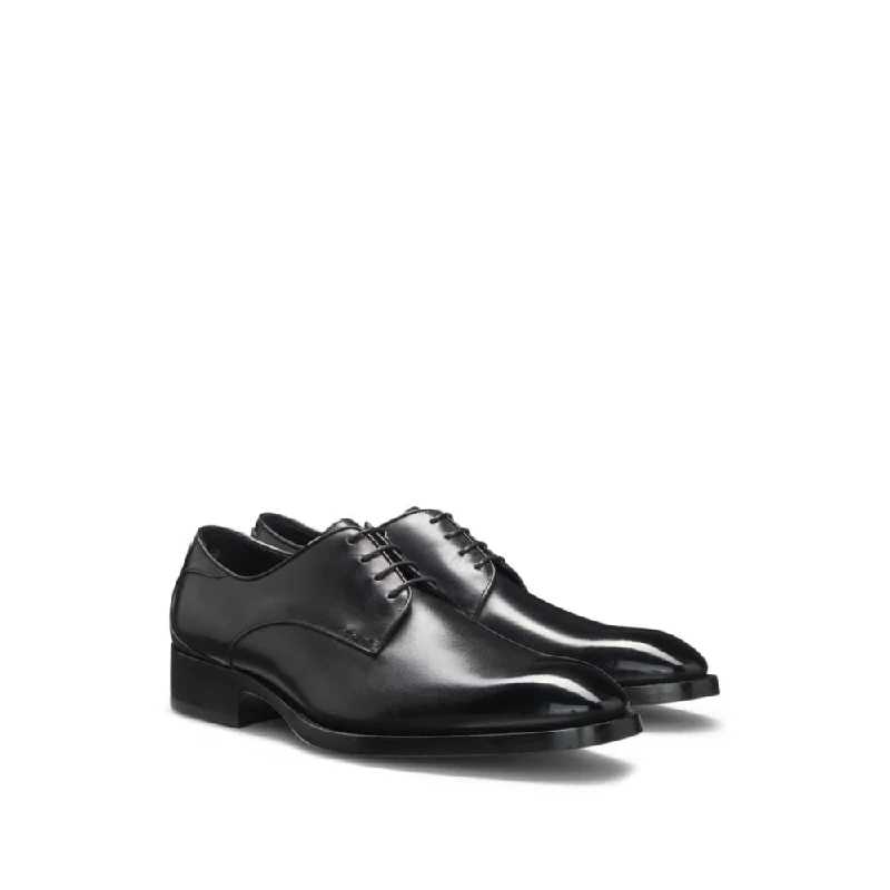 Men's formal shoes with a wingtip design Men's formal shoes with a wingtip design Burnished-leather Derby shoes with stitch details Men's formal shoes with a wingtip design Men's formal shoes with a wingtip design Burnished-leather Derby shoes with stitch details