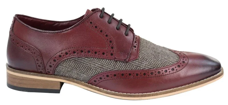 Men's formal shoes with a wingtip design Men's formal shoes with a wingtip design Mens Classic Oxford Tweed Brogue Derby Shoes in Burgundy Leather Men's formal shoes with a wingtip design Men's formal shoes with a wingtip design Mens Classic Oxford Tweed Brogue Derby Shoes in Burgundy Leather