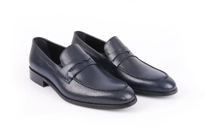 Men's formal shoes with a wingtip design Men's formal shoes with a wingtip design Roxton Penny Loafers Men's formal shoes with a wingtip design Men's formal shoes with a wingtip design Roxton Penny Loafers