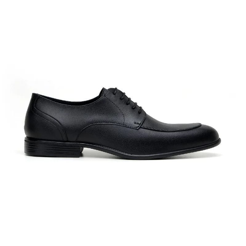 Men's leather formal Oxford shoes with a cap toe Men's leather formal Oxford shoes with a cap toe 'Adrian' men's classic oxford in vegan leather by Zette Shoes - black Men's leather formal Oxford shoes with a cap toe Men's leather formal Oxford shoes with a cap toe 'Adrian' men's classic oxford in vegan leather by Zette Shoes - black