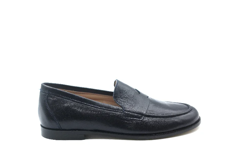 Men's formal shoes with a wingtip design Men's formal shoes with a wingtip design Gravitas Navy Closed Penny Loafer