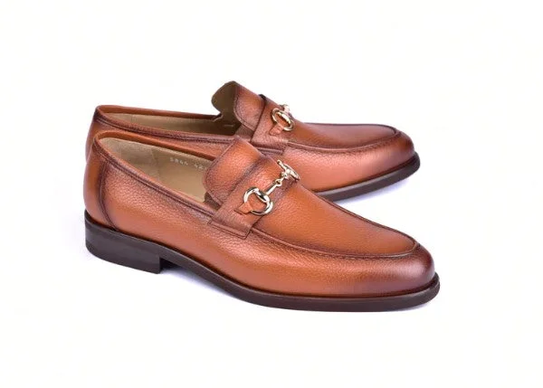 Men's formal shoes with a rubber heel cap for durability Men's formal shoes with a rubber heel cap for durability Corrente 5844 Supple Deerskin slip-on Loafer - Tan Men's formal shoes with a rubber heel cap for durability Men's formal shoes with a rubber heel cap for durability Corrente 5844 Supple Deerskin slip-on Loafer - Tan
