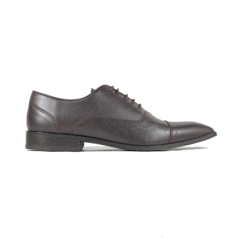 Men's formal shoes with a leather sole and heel Men's formal shoes with a leather sole and heel 'Laurent' Cap-Toe Vegan Oxford by Zette Shoes - Brown Men's formal shoes with a leather sole and heel Men's formal shoes with a leather sole and heel 'Laurent' Cap-Toe Vegan Oxford by Zette Shoes - Brown