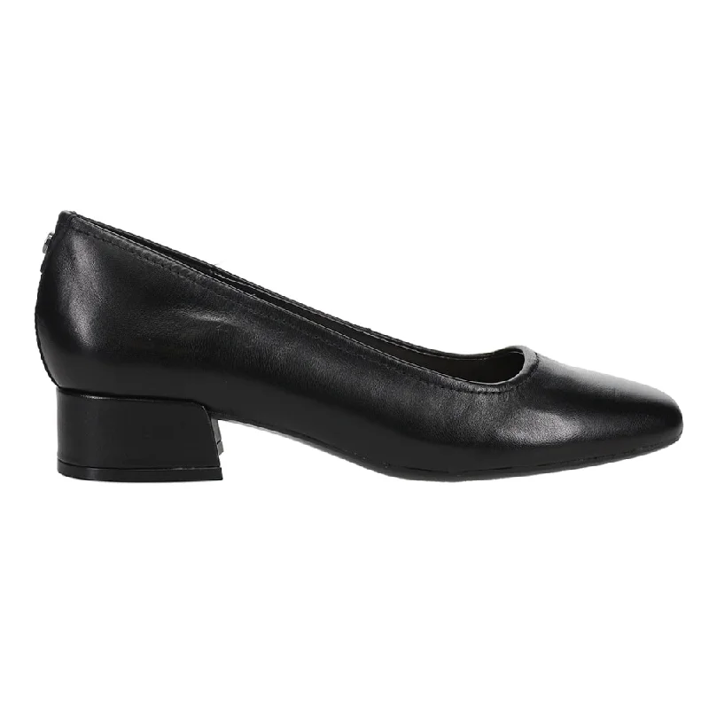 Men's formal shoes with a wingtip design Men's formal shoes with a wingtip design Jain Low Block Heel Square Toe Pumps Men's formal shoes with a wingtip design Men's formal shoes with a wingtip design Jain Low Block Heel Square Toe Pumps