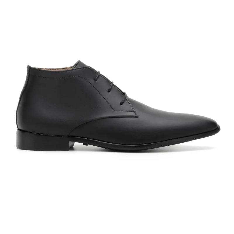 Men's leather formal Oxford shoes with a cap toe Men's leather formal Oxford shoes with a cap toe 'Benjie' men's vegan chukka by Zette Shoes - black Men's leather formal Oxford shoes with a cap toe Men's leather formal Oxford shoes with a cap toe 'Benjie' men's vegan chukka by Zette Shoes - black