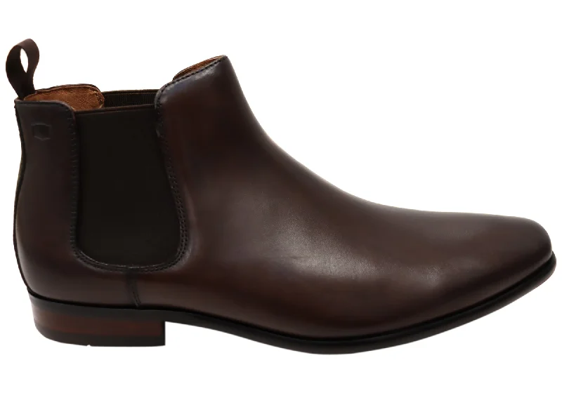 Men's formal shoes with a leather sole and heel Men's formal shoes with a leather sole and heel Florsheim Mens EE Extra Wide Leather Barret Plain Toe Chelsea Boots Men's formal shoes with a leather sole and heel Men's formal shoes with a leather sole and heel Florsheim Mens EE Extra Wide Leather Barret Plain Toe Chelsea Boots
