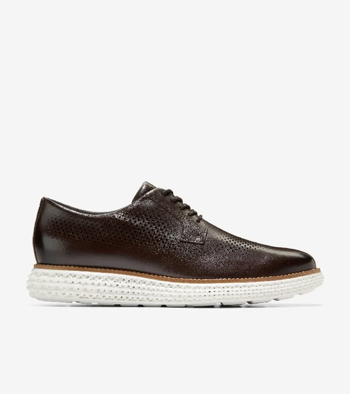 Men's formal shoes with a contrast stitching detail Men's ØriginalGrand 2.0 Wingtip Oxford Men's formal shoes with a contrast stitching detail Men's ØriginalGrand 2.0 Wingtip Oxford