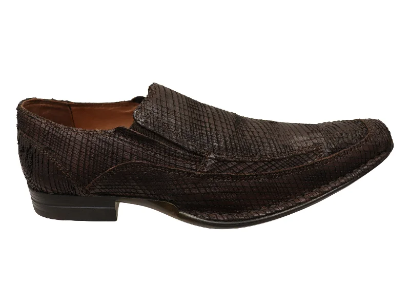 Men's formal shoes with a contrast stitching detail Men's formal shoes with a contrast stitching detail GLIF Vyper Mens Leather Slip On Dress Shoes Men's formal shoes with a contrast stitching detail Men's formal shoes with a contrast stitching detail GLIF Vyper Mens Leather Slip On Dress Shoes