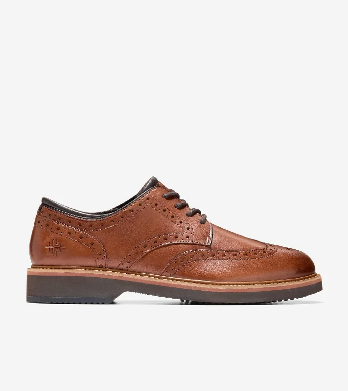 Men's formal shoes with a wingtip design Men's American Classics Montrose Wingtip Oxfords Men's formal shoes with a wingtip design Men's American Classics Montrose Wingtip Oxfords