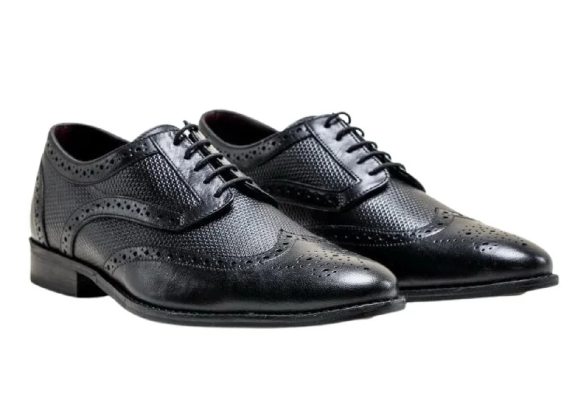 Men's formal shoes with a contrast stitching detail Men's formal shoes with a contrast stitching detail Mens Classic Oxford Brogue Shoes in Patterned Black Leather Men's formal shoes with a contrast stitching detail Men's formal shoes with a contrast stitching detail Mens Classic Oxford Brogue Shoes in Patterned Black Leather