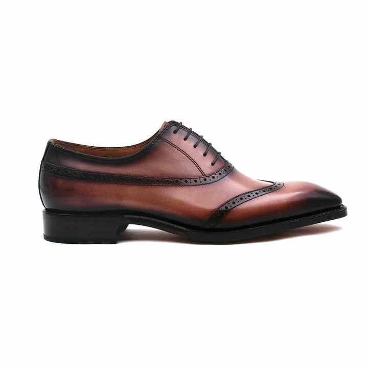Men's formal shoes with a contrast stitching detail Men's formal shoes with a contrast stitching detail Victor Lace Up Shoes - Walnut Men's formal shoes with a contrast stitching detail Men's formal shoes with a contrast stitching detail Victor Lace Up Shoes - Walnut