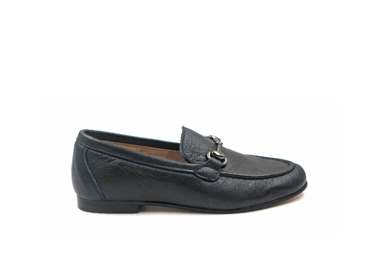 Men's formal shoes with a rubber heel cap for durability Men's formal shoes with a rubber heel cap for durability Gravitas Navy Leather Chain Loafer