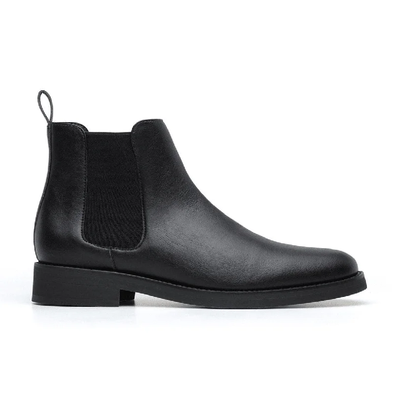 Men's formal shoes with a double monk strap Men's formal shoes with a double monk strap 'Lover' classic chelsea boot in high-quality vegan leather by Brave Gentleman - black Men's formal shoes with a double monk strap Men's formal shoes with a double monk strap 'Lover' classic chelsea boot in high-quality vegan leather by Brave Gentleman - black