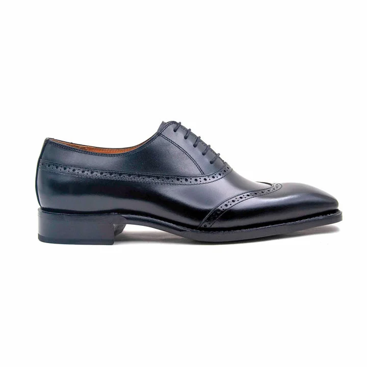 Men's formal shoes with a polished shine Men's formal shoes with a polished shine Victor Lace Up Shoes - Black Men's formal shoes with a polished shine Men's formal shoes with a polished shine Victor Lace Up Shoes - Black