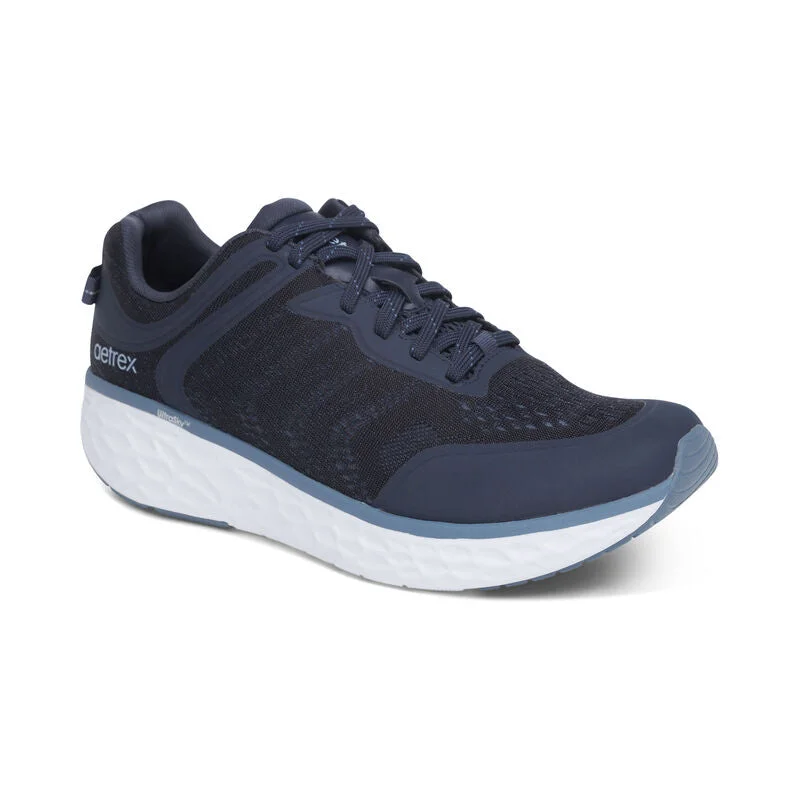 Men's casual shoes with a logo patch on the tongue Aetrex Chase Navy AP905 Mens