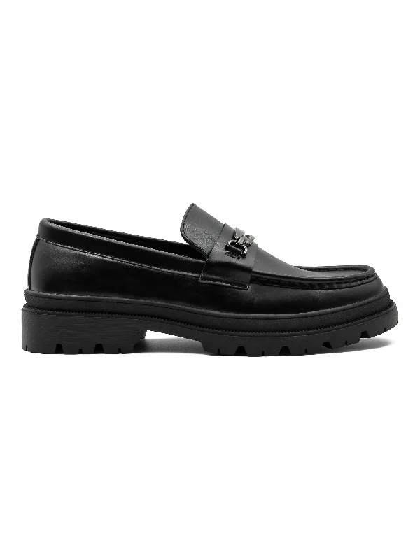 Men's loafers with a tassel front for a classic lookBLACK SNAFFLE BIT LOAFERS
