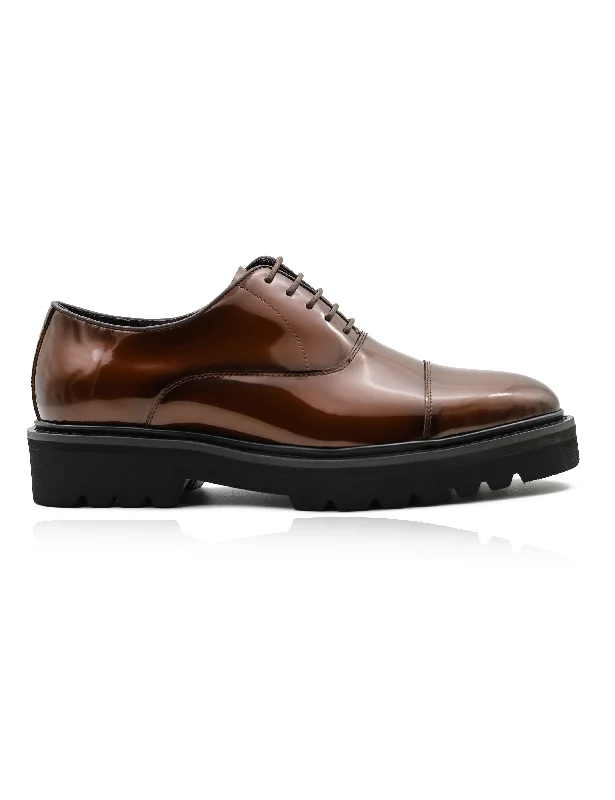 Men's leather loafers with a penny slotBROWN POLISHED LEATHER OXFORD SHOES – LUG SOLE Men's leather loafers with a penny slotBROWN POLISHED LEATHER OXFORD SHOES – LUG SOLE