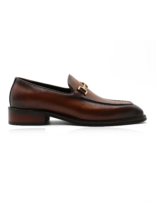 Men's loafers with a flexible sole for easy movementBROWN POLISHED LEATHER SNAFFLE BIT DRESS LOAFERS Men's loafers with a flexible sole for easy movementBROWN POLISHED LEATHER SNAFFLE BIT DRESS LOAFERS