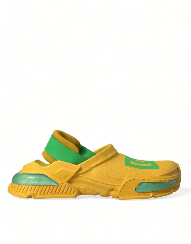 Men's sandals in a neutral color like black or brownDolce & Gabbana Chic Rubber Clogs Slippers in Lush Men's Colors Men's sandals in a neutral color like black or brownDolce & Gabbana Chic Rubber Clogs Slippers in Lush Men's Colors