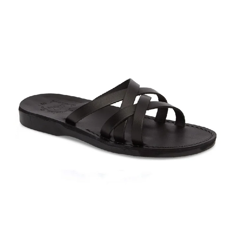 Men's sandals with a pointed toe for a stylish lookGad - Leather Criss Cross Strap Sandal | Black Men's sandals with a pointed toe for a stylish lookGad - Leather Criss Cross Strap Sandal | Black