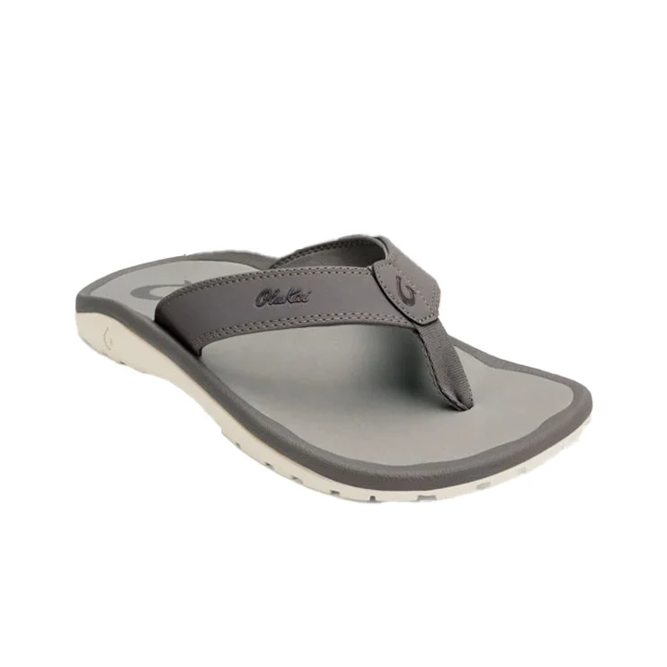 Men's sandals with a removable insole for cleaningOlukai Men's Ohana Graphite