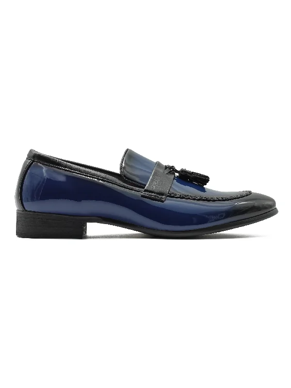 Men's loafers with a rubber sole for durabilityNAVY GLOSSY TASSEL LOAFERSB