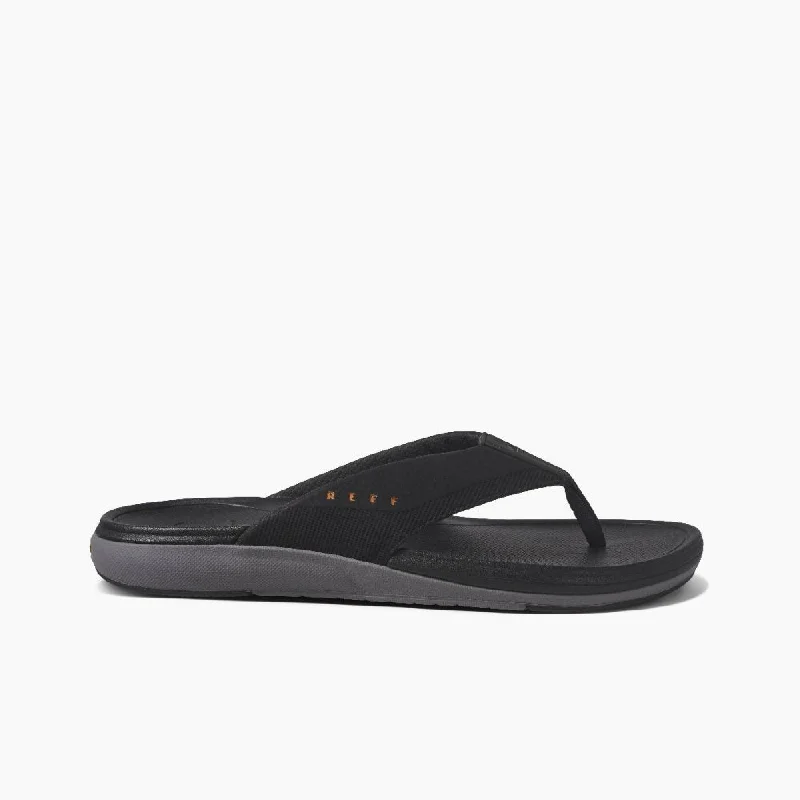 Men's sandals with a rubber sole for tractionReef Men's Cushion Norte - Dark Grey