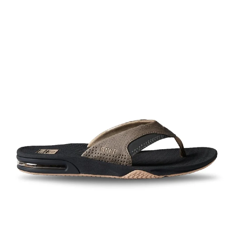 Men's sandals with a perforated leather upper for ventilationReef Men's Fanning - Fossil/Raven Men's sandals with a perforated leather upper for ventilationReef Men's Fanning - Fossil/Raven