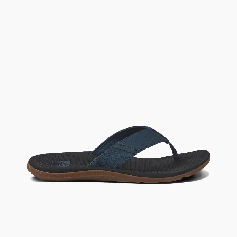 Men's sandals with a leather lining for comfortReef Men's Santa Ana - Orion/Black