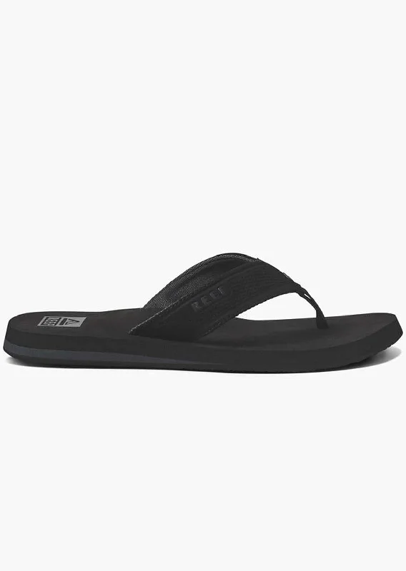 Men's sandals with a padded heelReef Men's The Layback Sandals