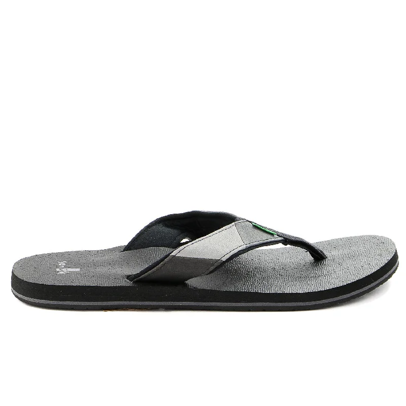 Men's sandals with a flexible sole for easy movementSanuk Block Party Flip Flop - Black/Charcoal - Mens Men's sandals with a flexible sole for easy movementSanuk Block Party Flip Flop - Black/Charcoal - Mens