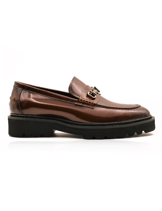 Men's loafers with a low - heeled designSNAFFLE BIT LUG SOLE BROWN POLISHED LEATHER LOAFERS Men's loafers with a low - heeled designSNAFFLE BIT LUG SOLE BROWN POLISHED LEATHER LOAFERS