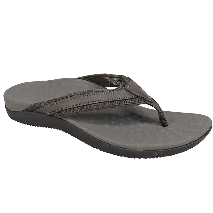 Men's sandals with a buckle closureSovella Men's Cruise Brown